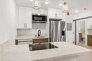 22100 Burbank, Woodland Hills, CA 91367 - Photo 8