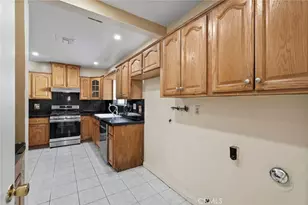 22427 Vanowen, West Hills, CA 91307 - Photo 18