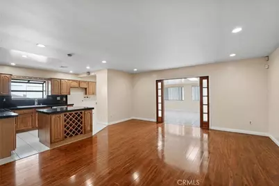 22427 Vanowen, West Hills, CA 91307 - Photo 14
