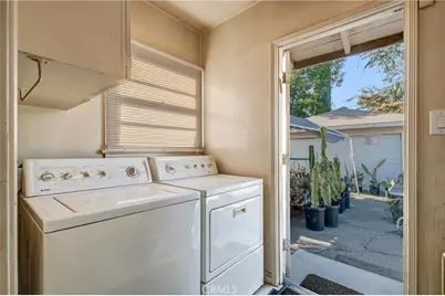 14351 Martha, Van Nuys, CA 91401 - Photo 12