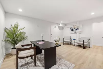 5711 Owensmouth #125, Woodland Hills, CA 91367 - Photo 28