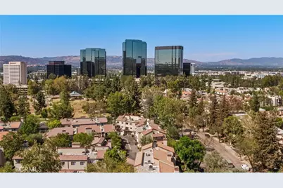 5711 Owensmouth #125, Woodland Hills, CA 91367 - Photo 30