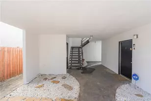 3906 Pacific Ave, Marina del Rey, CA 90292 - Photo 12