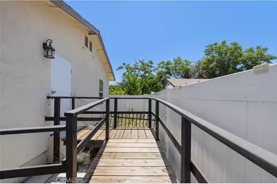 10353 Rincon Avenue, Pacoima, CA 91331 - Photo 34