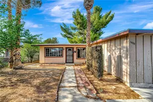 1033 W Holguin, Lancaster, CA 93534 - Photo 4