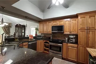 25845 Espinoza Dr, Valencia, CA 91355 - Photo 14