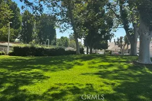 25845 Espinoza Dr, Valencia, CA 91355 - Photo 38