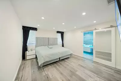 18016 Raymer Street, Northridge, CA 91325 - Photo 46