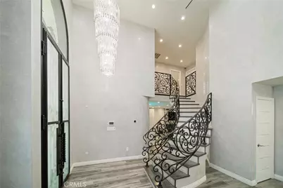 18016 Raymer Street, Northridge, CA 91325 - Photo 8
