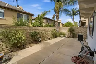 28403 Casselman, Saugus, CA 91350 - Photo 16