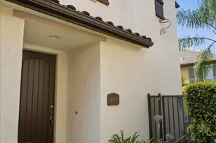 28403 Casselman, Saugus, CA 91350 - Photo 2