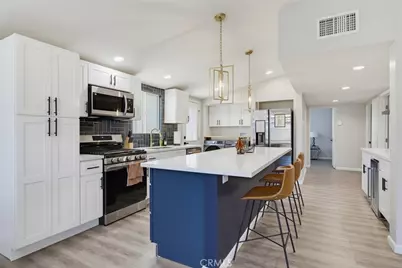 6564 Kelvin Avenue, Los Angeles, CA 91306 - Photo 6