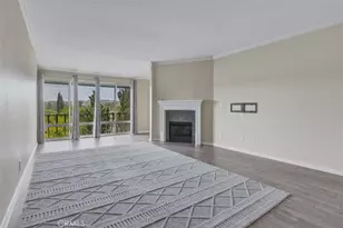 12830 Burbank, Valley Village, CA 91607 - Photo 2