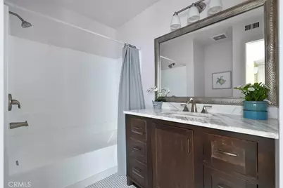 12830 Burbank #305, Valley Village, CA 91607 - Photo 18