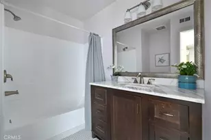 12830 Burbank, Valley Village, CA 91607 - Photo 18