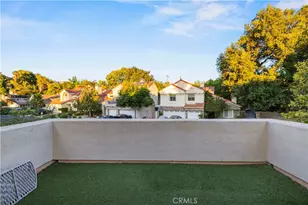24611 Brittany, Newhall, CA 91321 - Photo 36