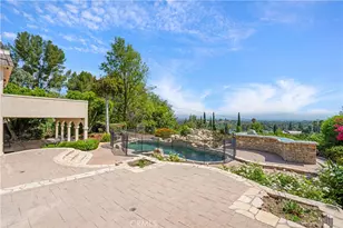 23900 Berdon St, Woodland Hills, CA 91367 - Photo 34
