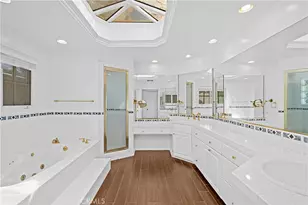 23900 Berdon St, Woodland Hills, CA 91367 - Photo 24