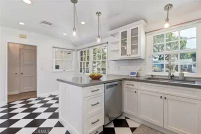 5429 Columbus Avenue, Sherman Oaks, CA 91411 - Photo 16