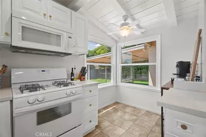 20310 Londelius, Winnetka, CA 91306 - Photo 8