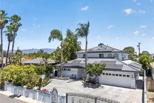 4930 Biloxi, Toluca Lake, CA 91601 - Photo 2