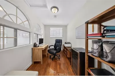 4930 Biloxi, Toluca Lake, CA 91601 - Photo 46