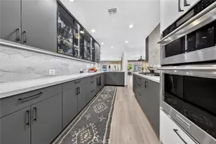 4930 Biloxi, Toluca Lake, CA 91601 - Photo 36
