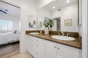 10833 Kling St, North Hollywood, CA 91602 - Photo 14