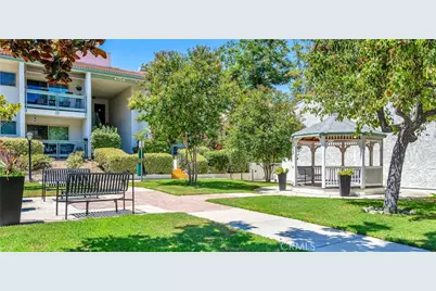 4610 Park Granada #4, Calabasas, CA 91302 - Photo 18
