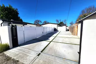 18216 Hartland St, Reseda, CA 91335 - Photo 28