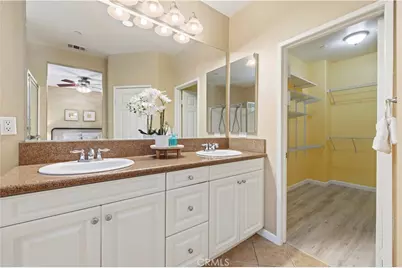 24085 Avocado Lane, Valencia, CA 91354 - Photo 14