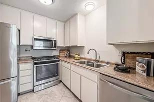 10740 Woodley, Los Angeles, CA 91344 - Photo 8