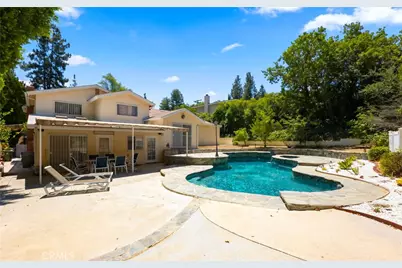 4807 Ellenita Avenue, Tarzana, CA 91356 - Photo 6