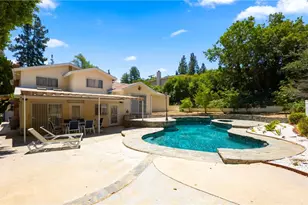 4807 Ellenita Ave, Tarzana, CA 91356 - Photo 16