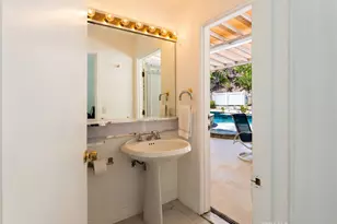 4807 Ellenita Ave, Tarzana, CA 91356 - Photo 50