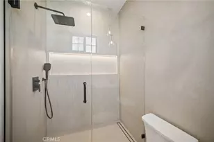6742 Nagle Ave, Los Angeles, CA 91401 - Photo 34