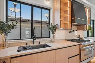 6742 Nagle Ave, Los Angeles, CA 91401 - Photo 20