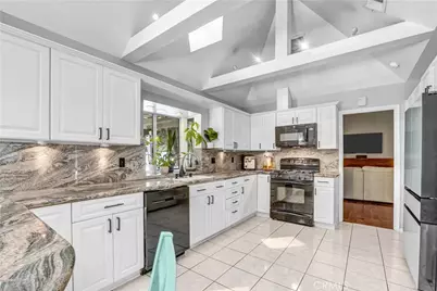 8329 Capistrano, West Hills, CA 91304 - Photo 14