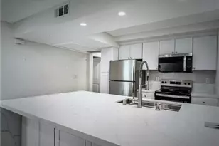 750 N Kings, Los Angeles, CA 90069 - Photo 4