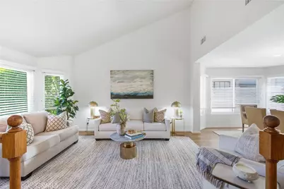 5943 Julian, Tarzana, CA 91356 - Photo 2