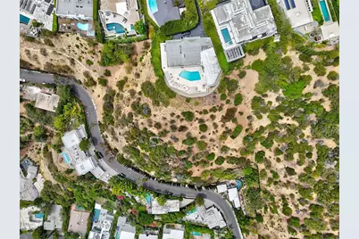8875 Thrasher Avenue, West Hollywood, CA 90069 - Photo 10
