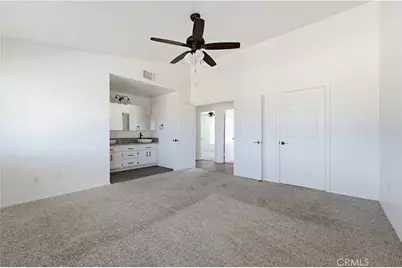21640 Garibaldi Ct, California City, CA 93505 - Photo 18