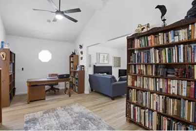 44135 Camellia, Lancaster, CA 93535 - Photo 18
