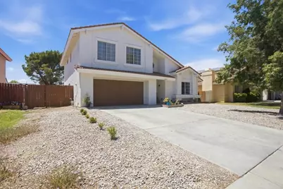 44135 Camellia, Lancaster, CA 93535 - Photo 6