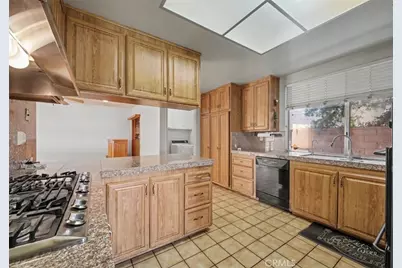 6772 Julie, West Hills, CA 91307 - Photo 6
