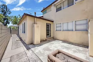 12759 Oxnard, North Hollywood, CA 91606 - Photo 18