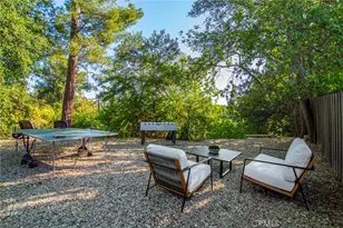 20367 Lander Dr, Woodland Hills, CA 91364 - Photo 52
