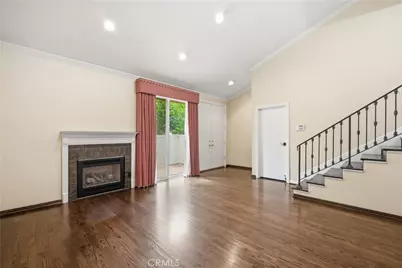 6121 Shoup Avenue #6, Woodland Hills, CA 91367 - Photo 4