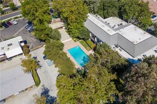 23515 Lyons, Valencia, CA 91355 - Photo 24