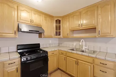 8012 Hesperia, Reseda, CA 91335 - Photo 26